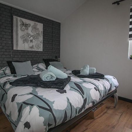 Sfeervol Chalet Op De Veluwe Putten Eksteriør bilde