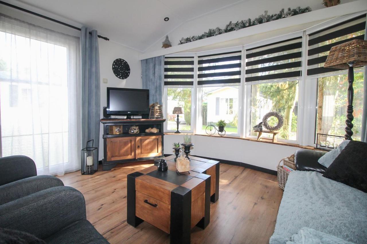 Sfeervol Chalet Op De Veluwe Putten Eksteriør bilde